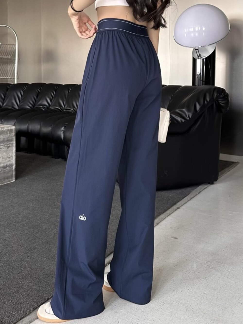 NWT Alo Yoga Navy Blue Trouser🔷/Popular and Versatile Style 30" inseam😍 - Picture 7 of 7